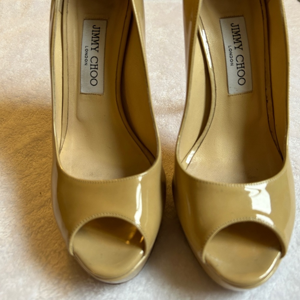 Jimmy Choo. Nude patent leather. Peep toe platform high heel.